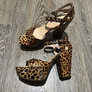 Via Spiga leopard heels patent leather size 9 worn once